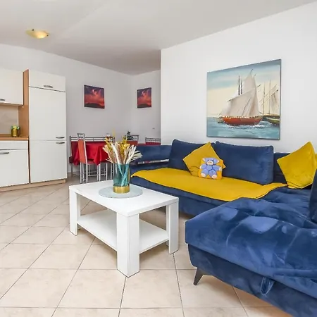 Kata Apartment